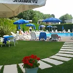 Fornaci 호텔 2*