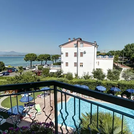 Fornaci ホテル 2*