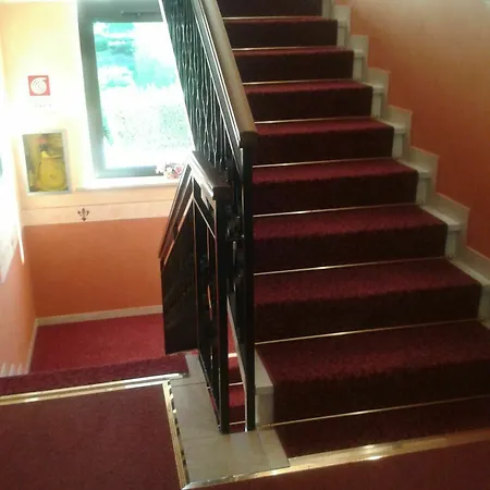 Fornaci ホテル 2*